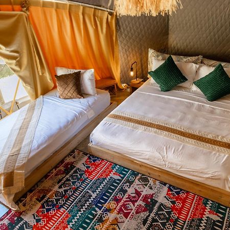 Domes And Dreams Lio Glamping Hotel El Nido Bagian luar foto