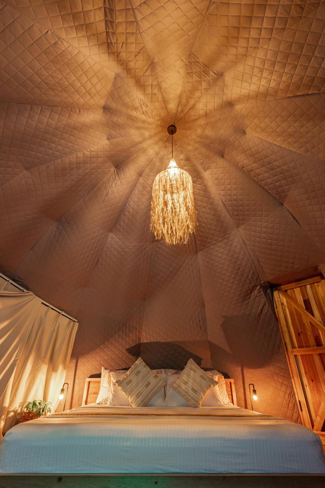 Domes And Dreams Lio Glamping Hotel El Nido Bagian luar foto