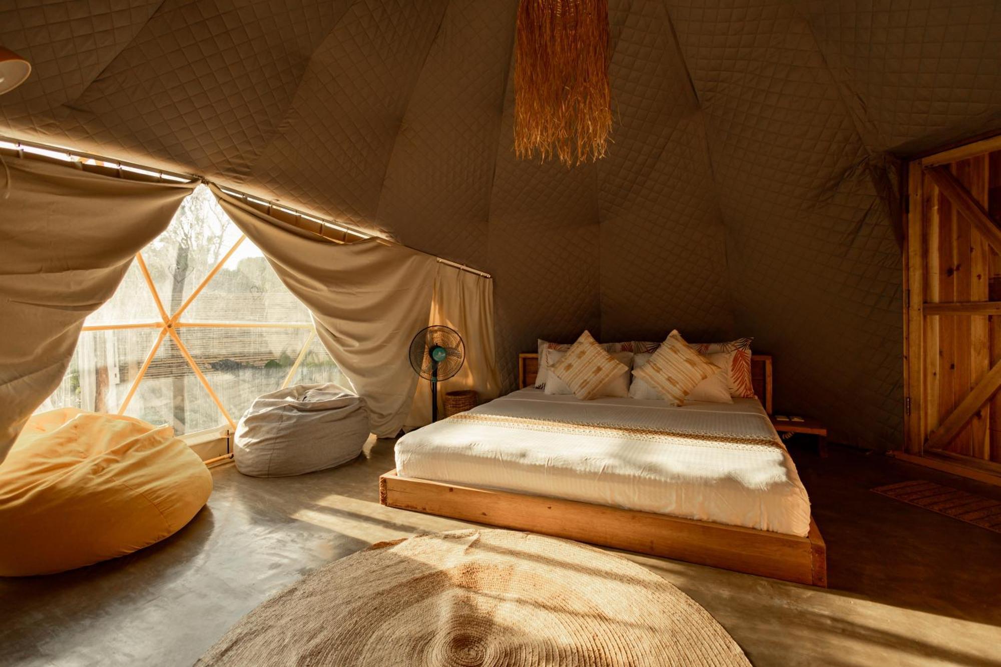 Domes And Dreams Lio Glamping Hotel El Nido Bagian luar foto