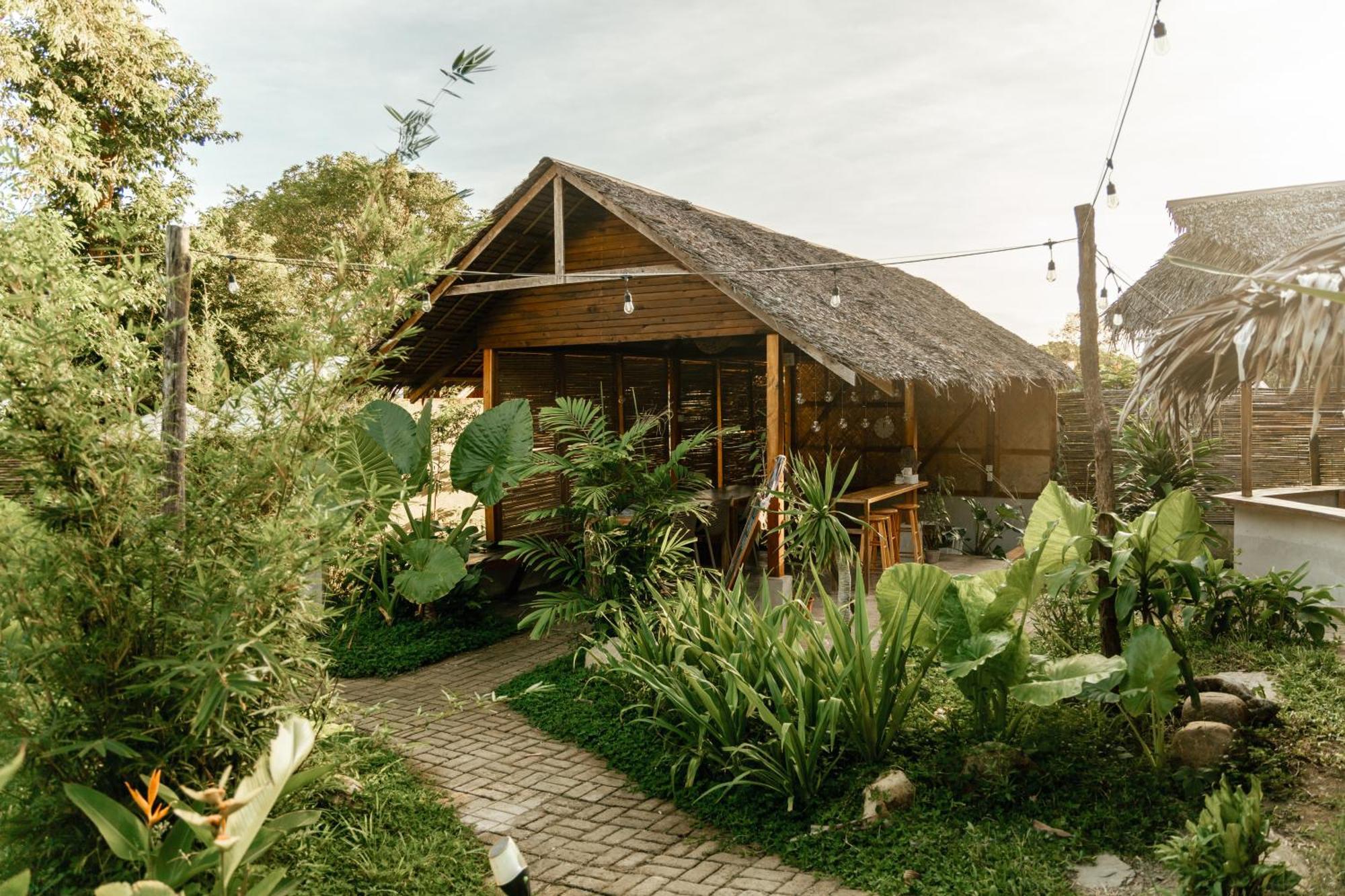 Domes And Dreams Lio Glamping Hotel El Nido Bagian luar foto